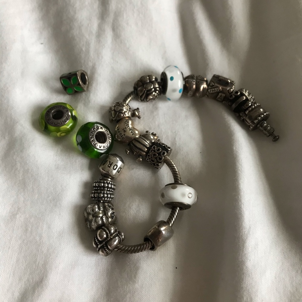 Full Pandora bracelet with 15 charms